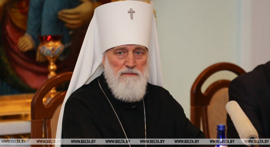 Митрополит Павел призвал верующих в эти дни воздержаться от посещения храмов