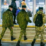 В Беларуси срочную военную службу будут засчитывать в страховой стаж: подписан указ о льготах для отслуживших в армии