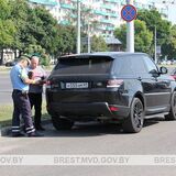 Может забрать права. Водители Бреста столкнулись с «Мобильным инспектором»