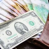 Белорусы требуют раз и навсегда сделать 31 декабря и 2 января выходными