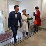 В загсе не больше 10 гостей