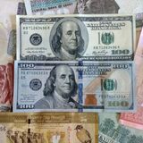 Глава Нацбанка высказался про «новые» и «старые» доллары