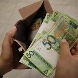 В МВД рассказали, как отличить взятку от подарка