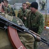 Страховка и бонусы при поступлении: подписан указ о льготах для срочников