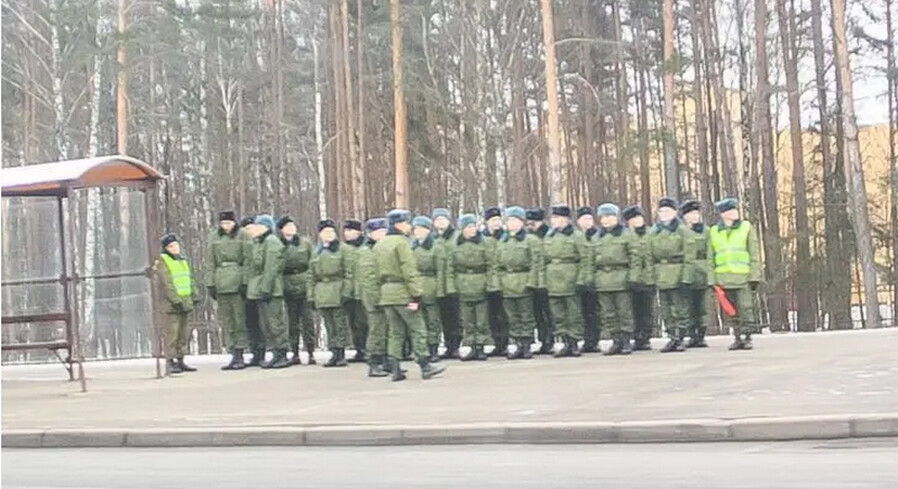 Призывников этой осенью отправят в армию раньше, чем обычно