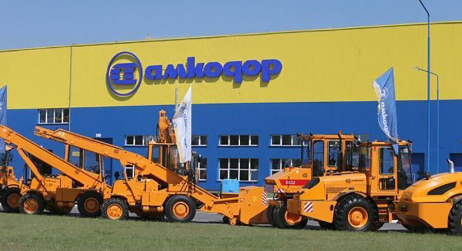 «АМКОДОР» завершил выполнение контракта по поставкам специальной техники в Бангладеш