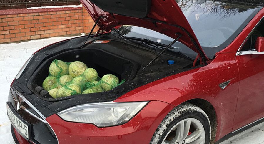 43 тысячи километров с Tesla. Главный «тесловод» Беларуси делится опытом эксплуатации электромобиля