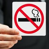 В Беларуси расширили перечень мест, где запрещено курить