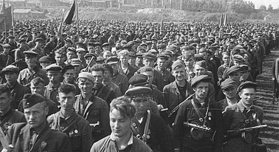 Партызанскi парад
