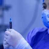 Стартовала вакцинация медработников