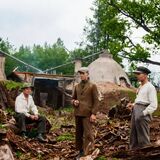 Смола, дым и терпение: как работали дегтярные печи на Полесье почти сто лет назад