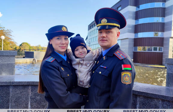 Рома и Наталья Кулага совмещают службу и семейное счастье