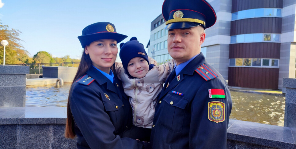 Рома и Наталья Кулага совмещают службу и семейное счастье
