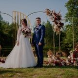 Белоруска сыграла свадьбу за 10 тысяч долларов. Что вошло в расходы?