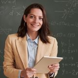 Какие зарплаты получают учителя в Беларуси