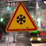 В связи с ухудшением погодных условий ГАИ рекомендует всем участникам дорожного движения проявлять максимум осторожности