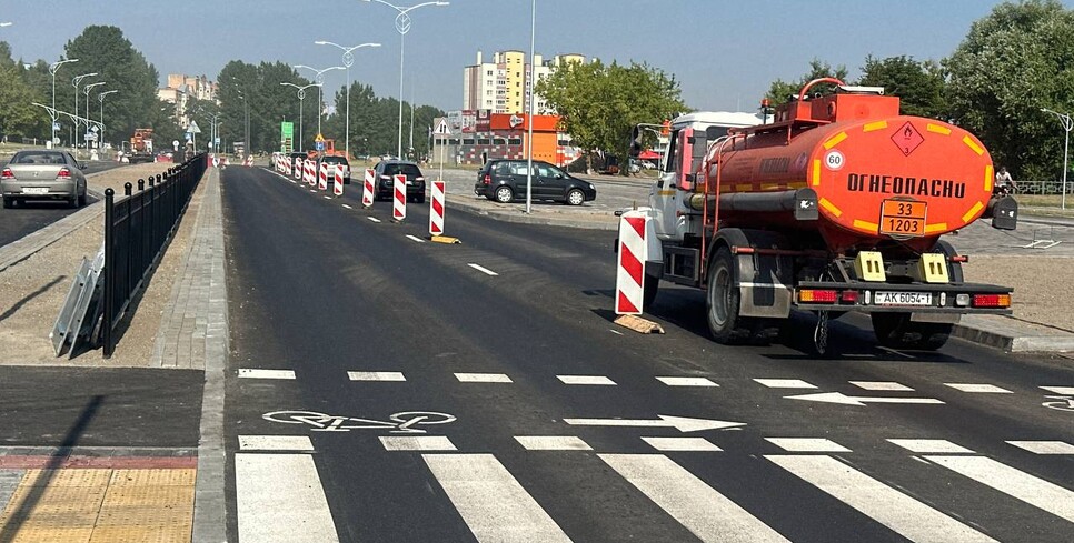 В Пинске открыли движение по улице Брестской: вместо одной полосы — две